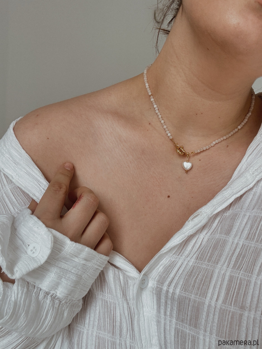 złote naszyjniki Naszyjnik Jadeit i Serce 1