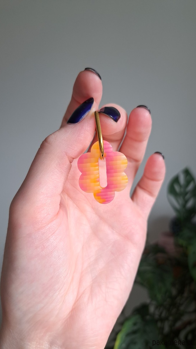 kolczyki z masy plastycznej Kolorowe kolczyki kwiatki, złote zapięcia 2