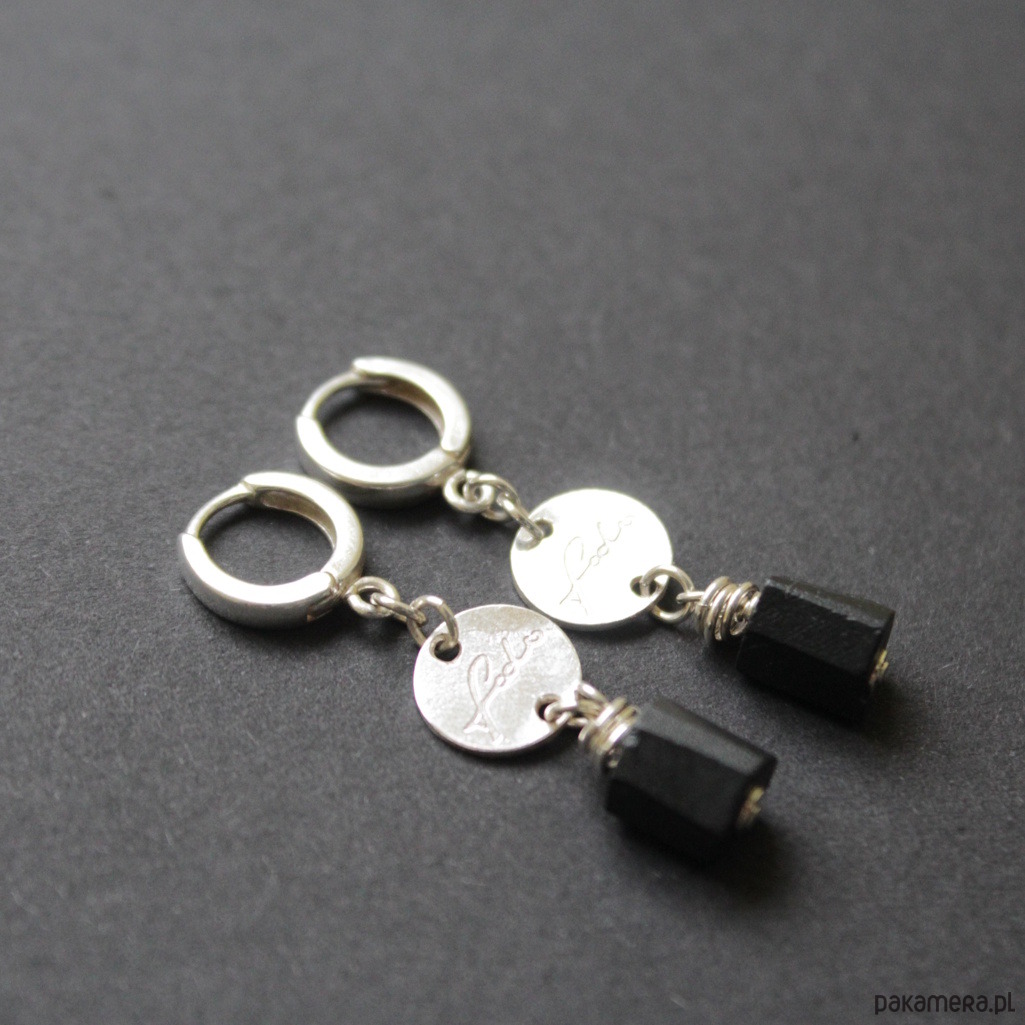 kolczyki z kamieniami Kolczyki Węgielki Fado 1