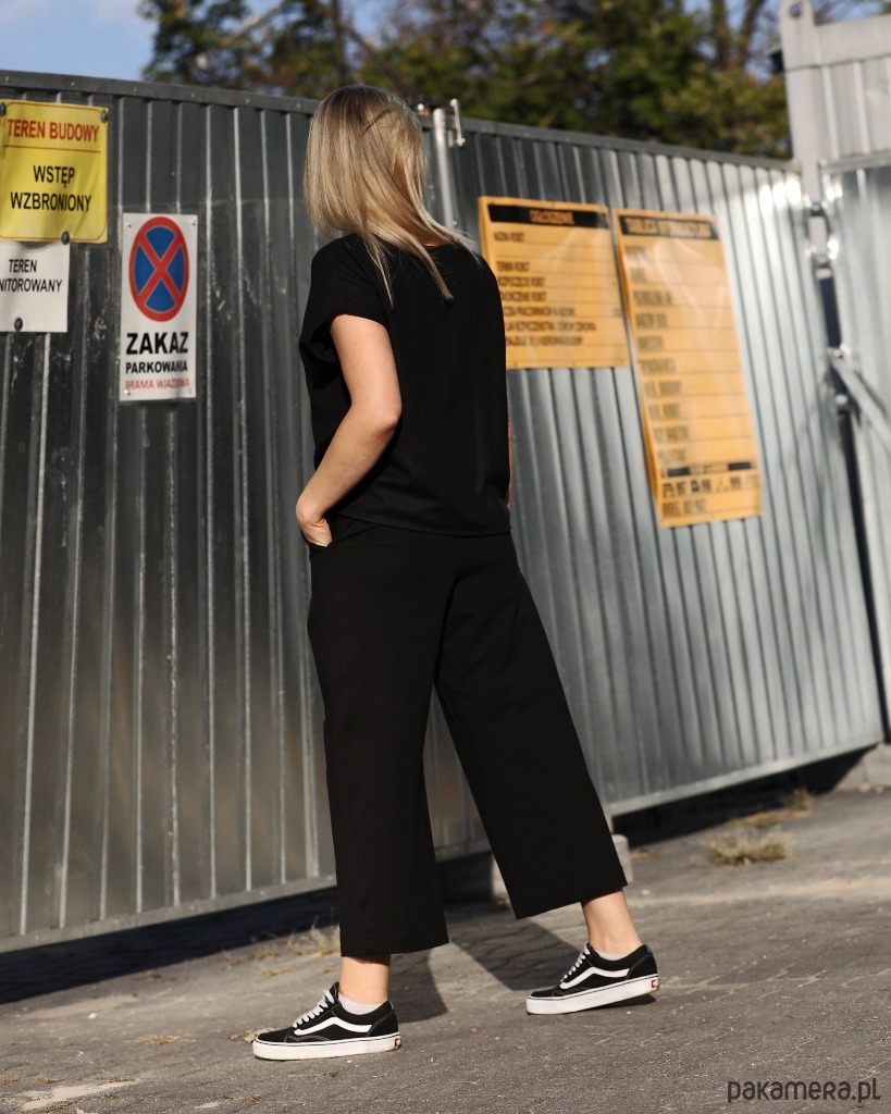 spodnie materiałowe damskie Tola - Dzianinowe spodnie culotte o długości 7/8 1