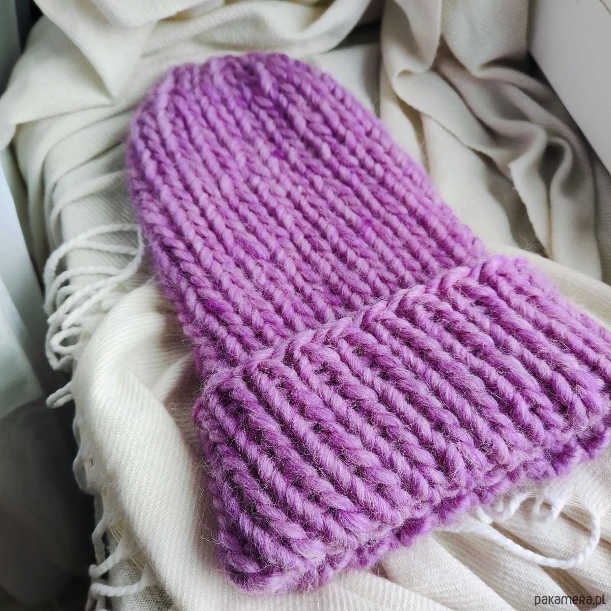 czapki damskie Wełniana czapka na drutach WOOLLY 5