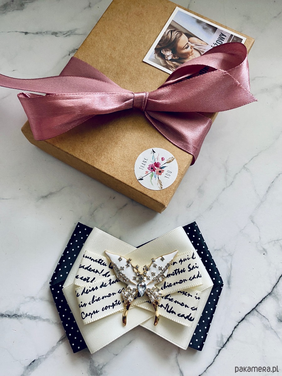 broszki Brosza Black & White z cudownym Motylem  NEW 4