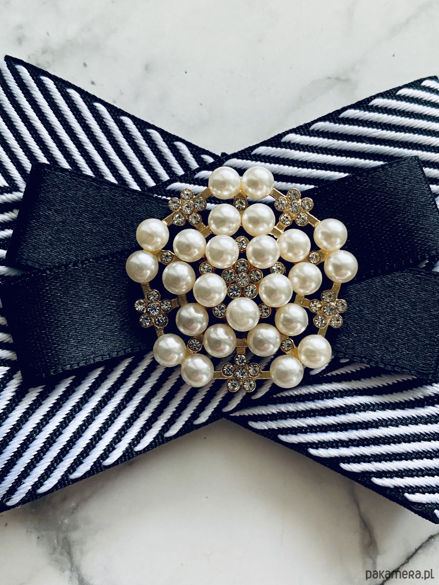 broszki Black & White Brosza   z perłami  NEW 3