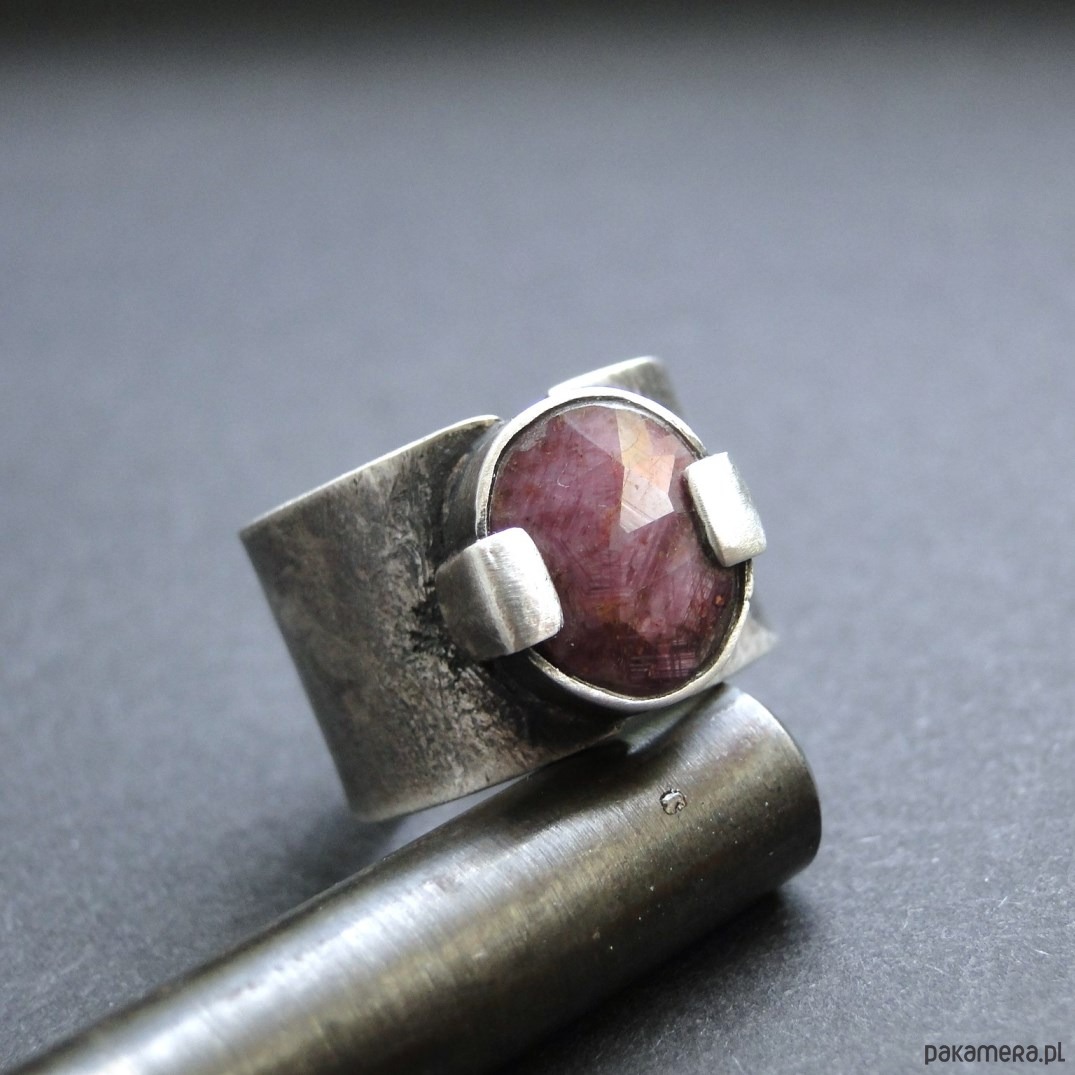 pierścionki srebrne Pierścień Szafir wrzosowy 002 6