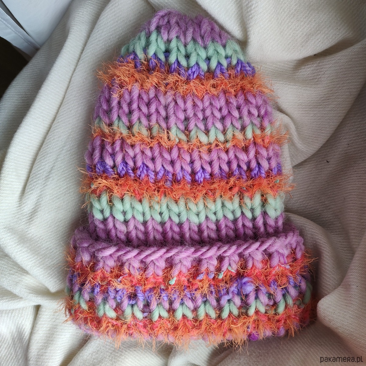 czapki damskie Wełniana kolorowa czapka na drutach WOOLLY mint and pink 4