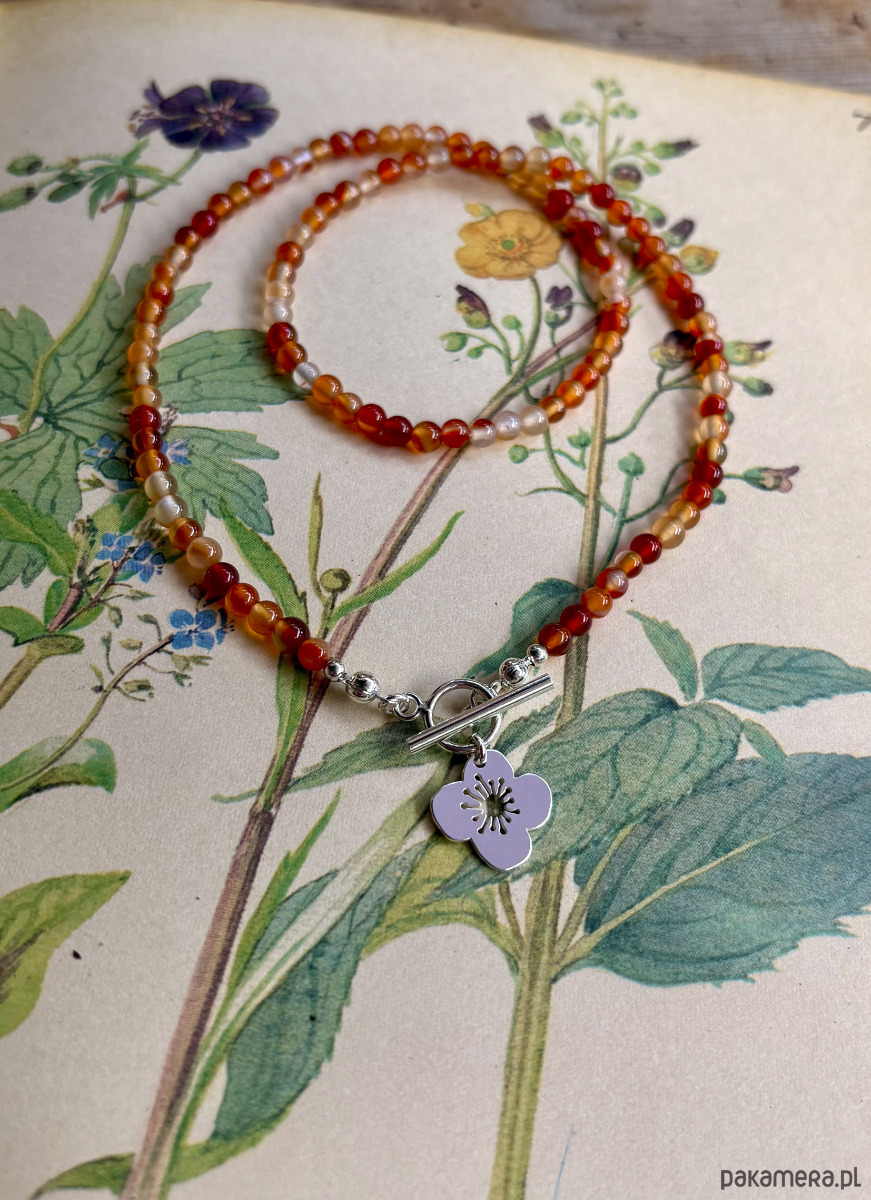 wisiory Anemone orange  - Naszyjnik- Kolekcja 70's vibe 1