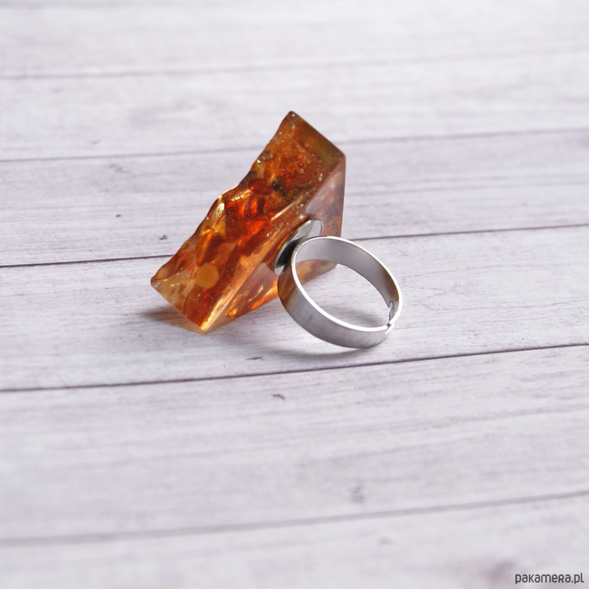 pierścionek z żywicy S A L E : UNIKATOWY pierścień BURSZTYN w żywicy 1