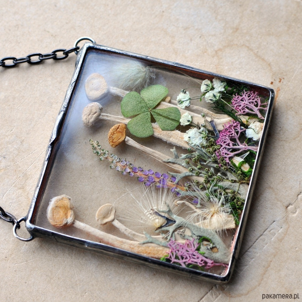 Ozdoby na ścianę Urocza łączka - dekor z grzybkami 4