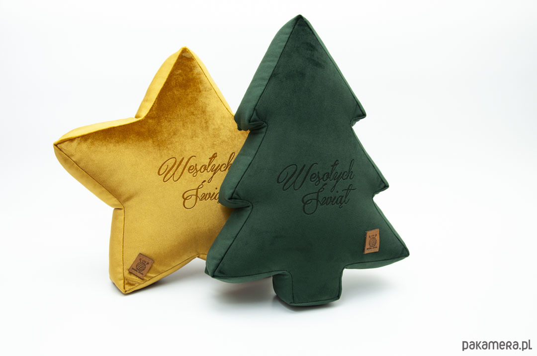 choinki Welurowa poduszka dekoracyjna drzewko choinka z grawerem Wesołych Świąt 2