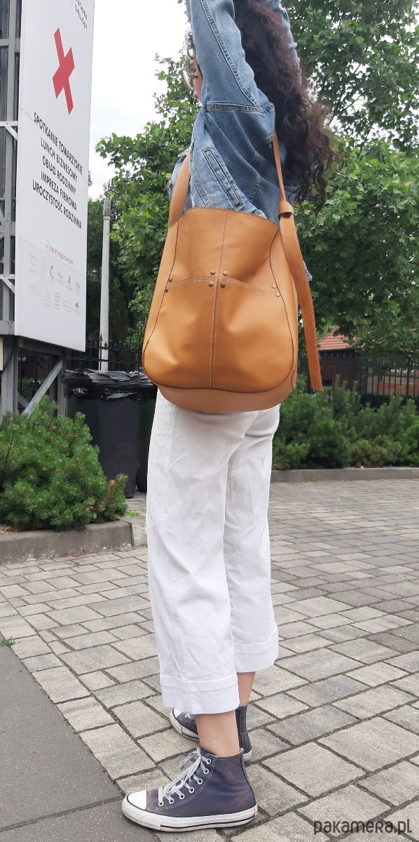 torby na ramię Kamelowa skórzana torba z dużymi kieszeniami 6