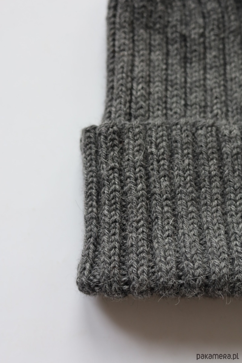 czapki damskie Czapka z wełny i alpaki szara 3
