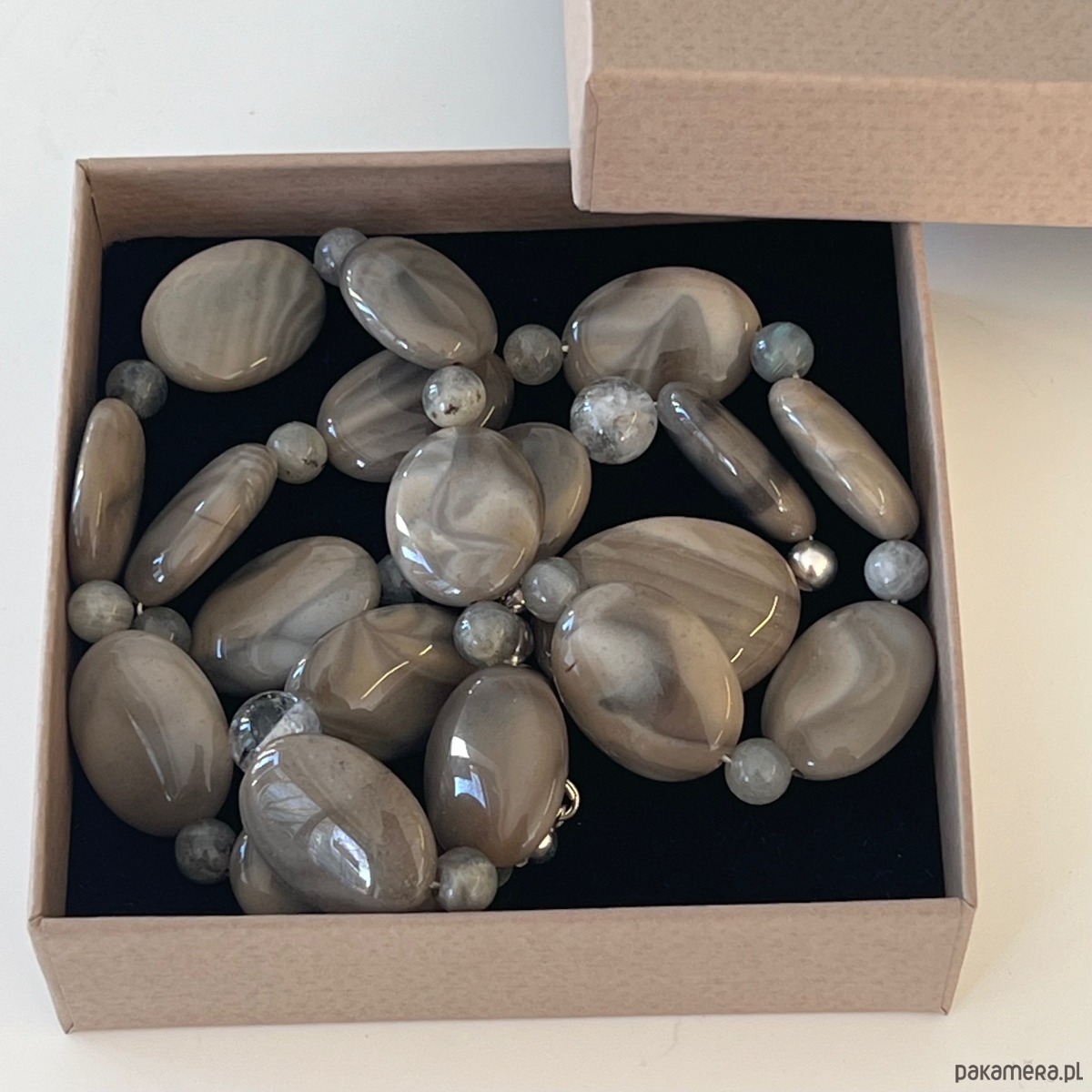 srebrne naszyjniki Elegancki Naszyjnik z Kamieniami w Kolorze Taupe/Brązu - Krzemień Pasiasty 3