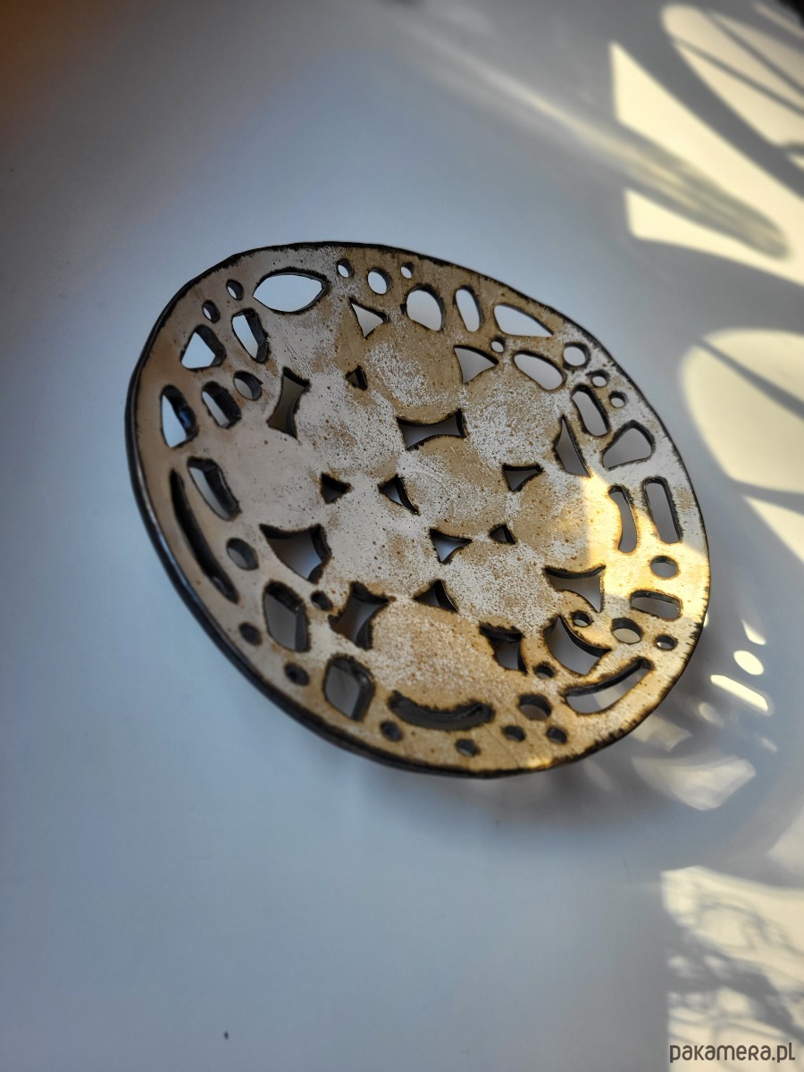 patery i talerze Ażurowa ceramiczna patera 4