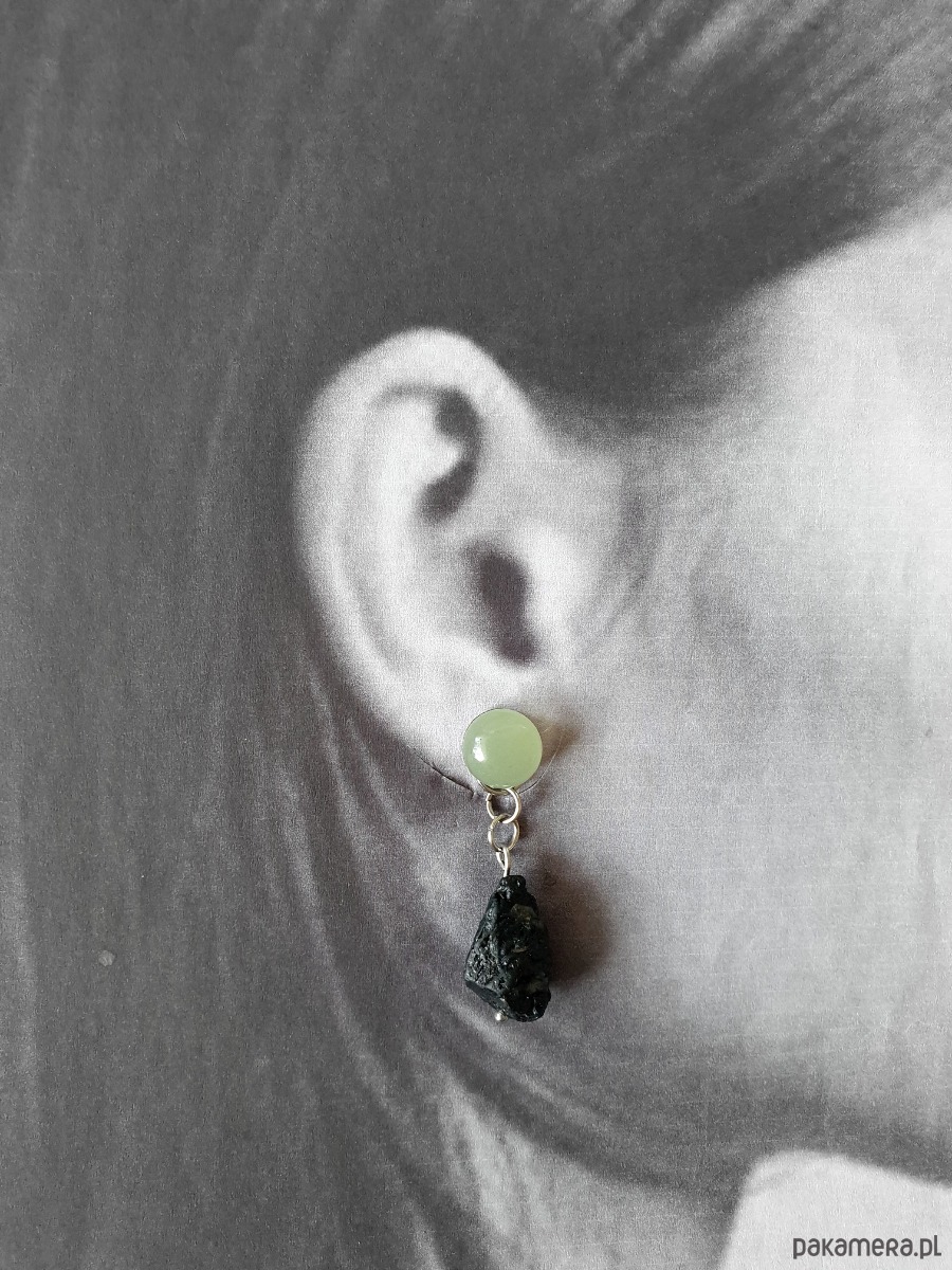 kolczyki z kamieniami Kolczyki RAW jadeit, czarny turmalin 1