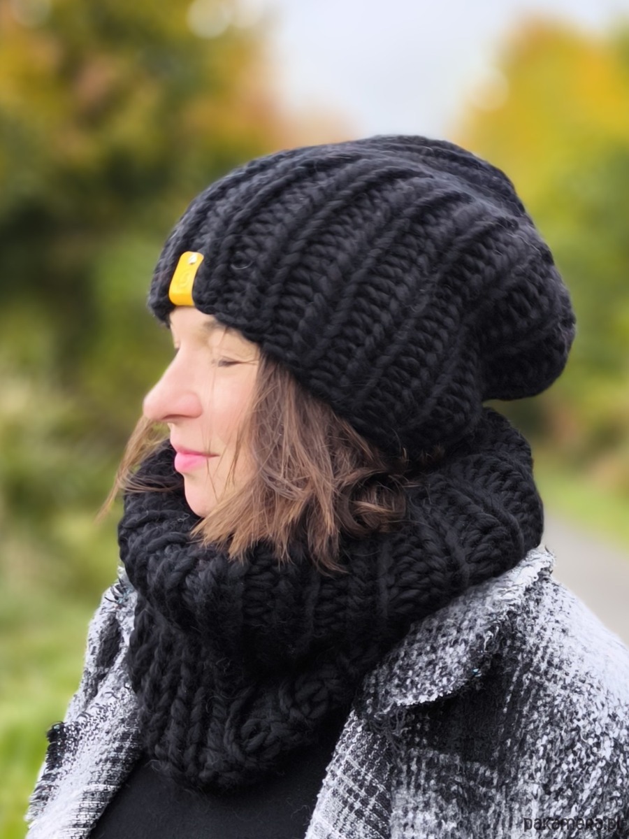 czapki damskie Czarny komplet zimowy czapka i komin Peruvian WOOLY 1