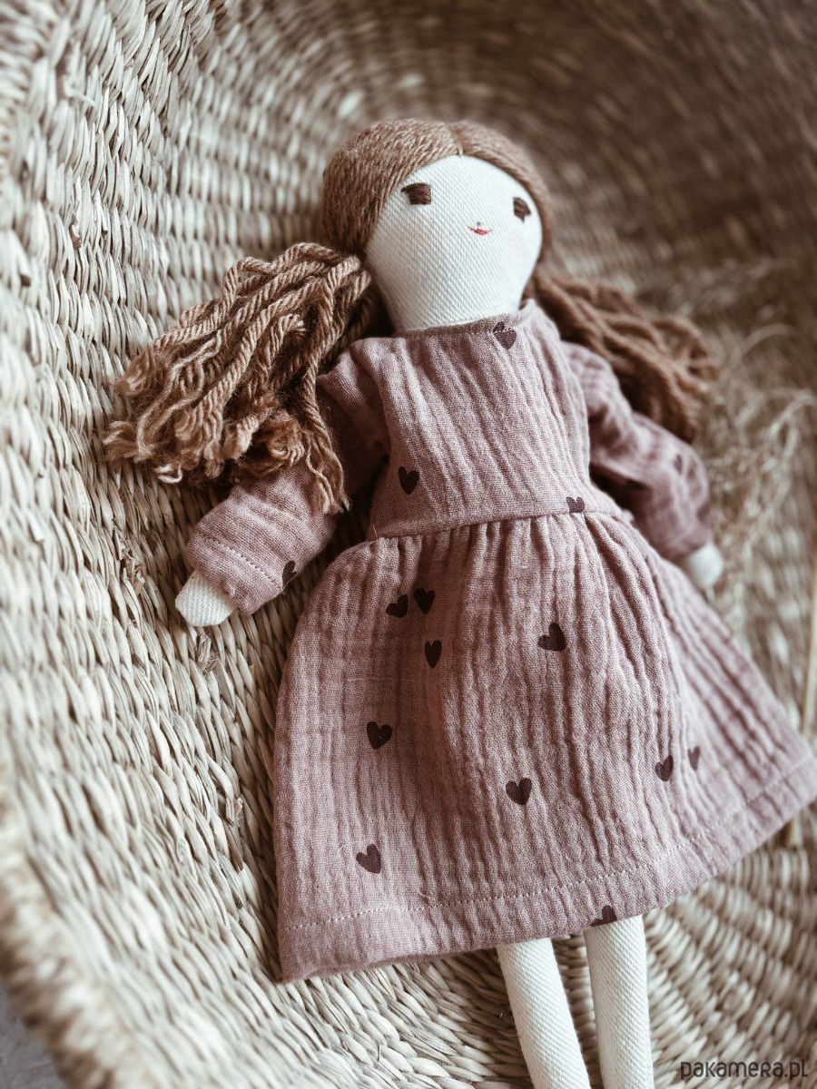 lalki Ręcznie robiona miękka przytulanka lalka Anna serce 1