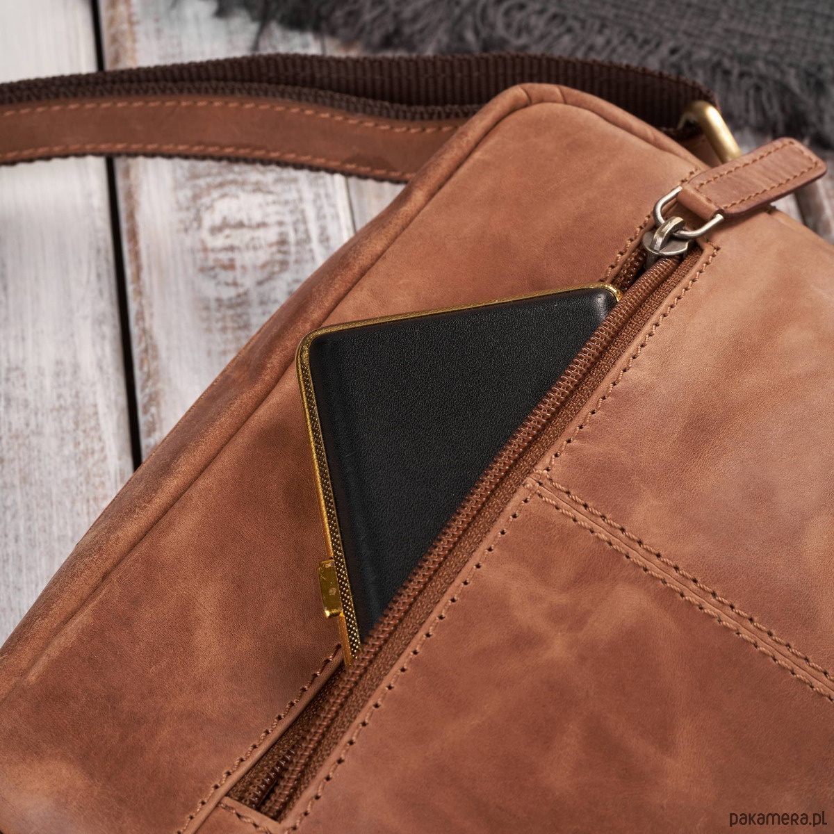 torby i nerki męskie LISTONOSZKA MĘSKA NA RAMIĘ SKÓRZANA TORBA MĘSKA VINTAGE Paolo Peruzzi 4