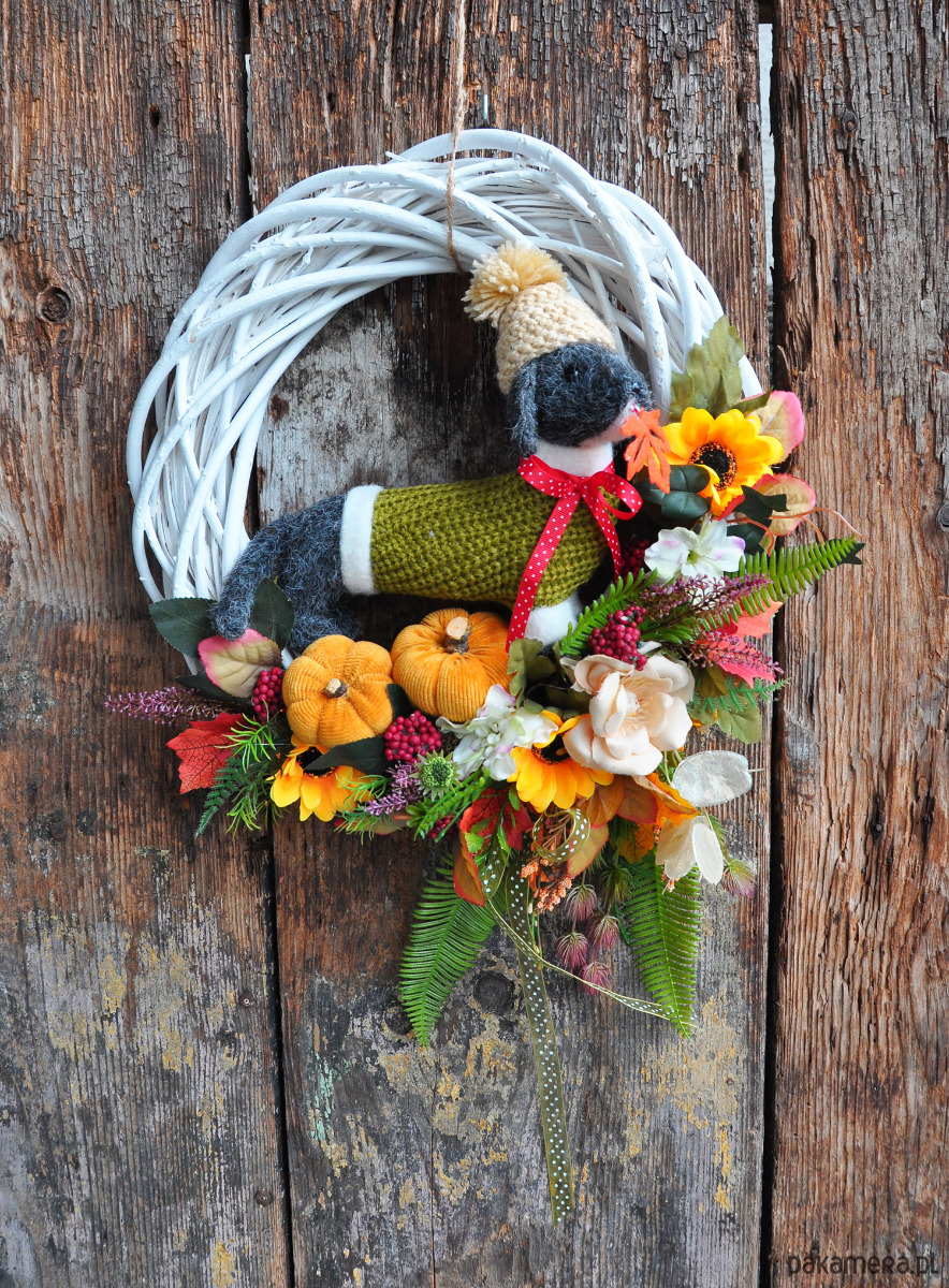 wianki Jesienny wianek z jamniczkiem 3