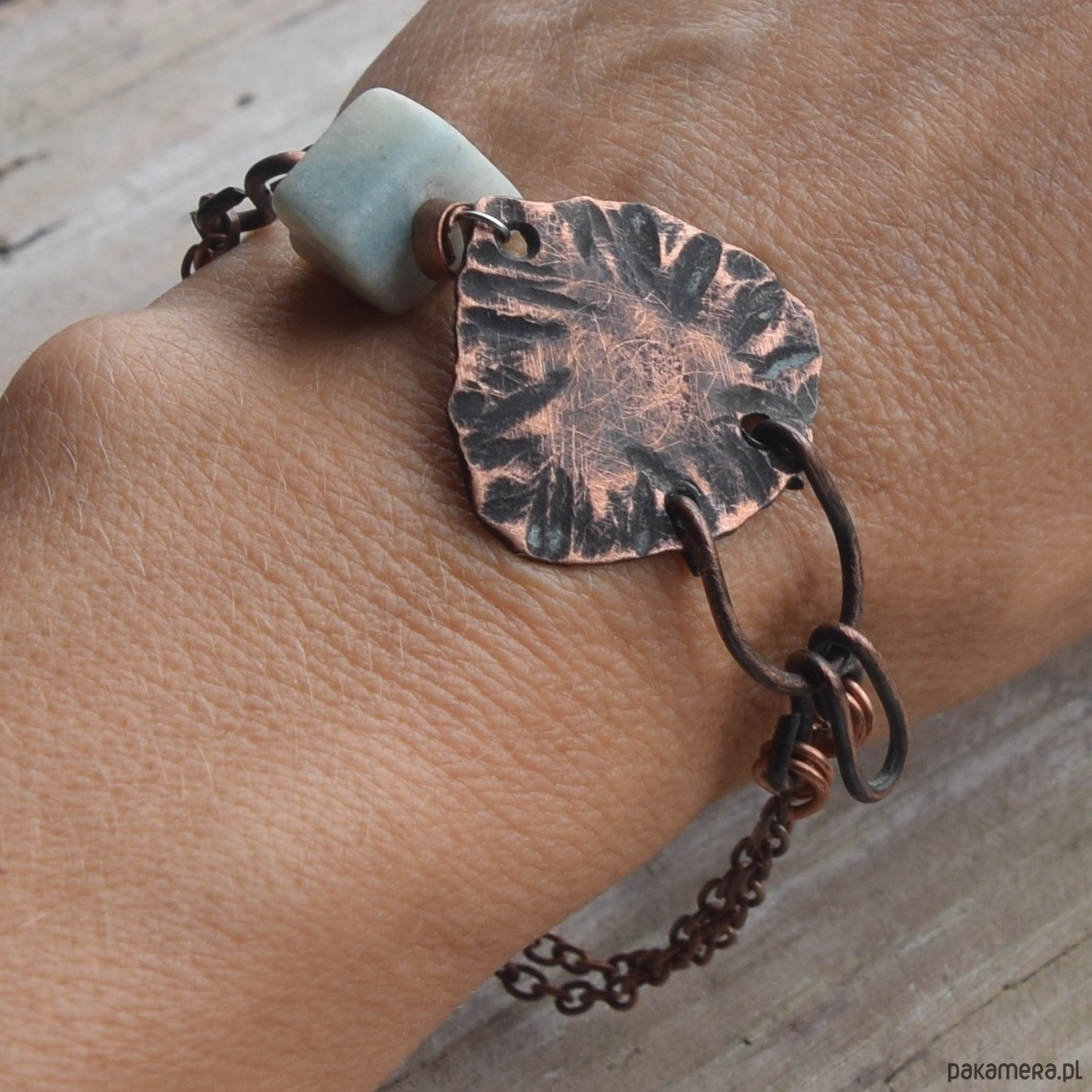 bransoletki z kamieni naturalnych Bransoletka z kutej oksydowanej miedzi i amazonitu /5/ 2