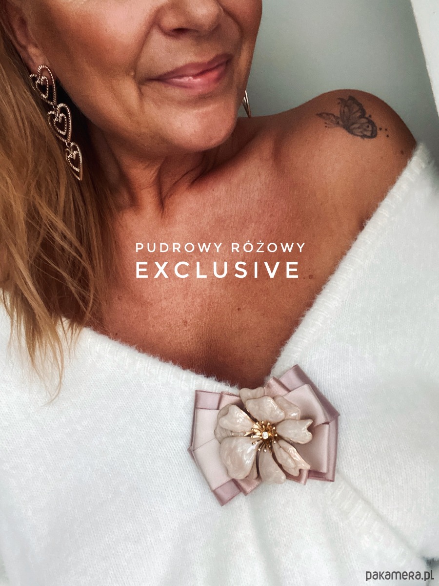 broszki Brosza  z niesamowitym perłowym Kwiatem 3d    NEW 9