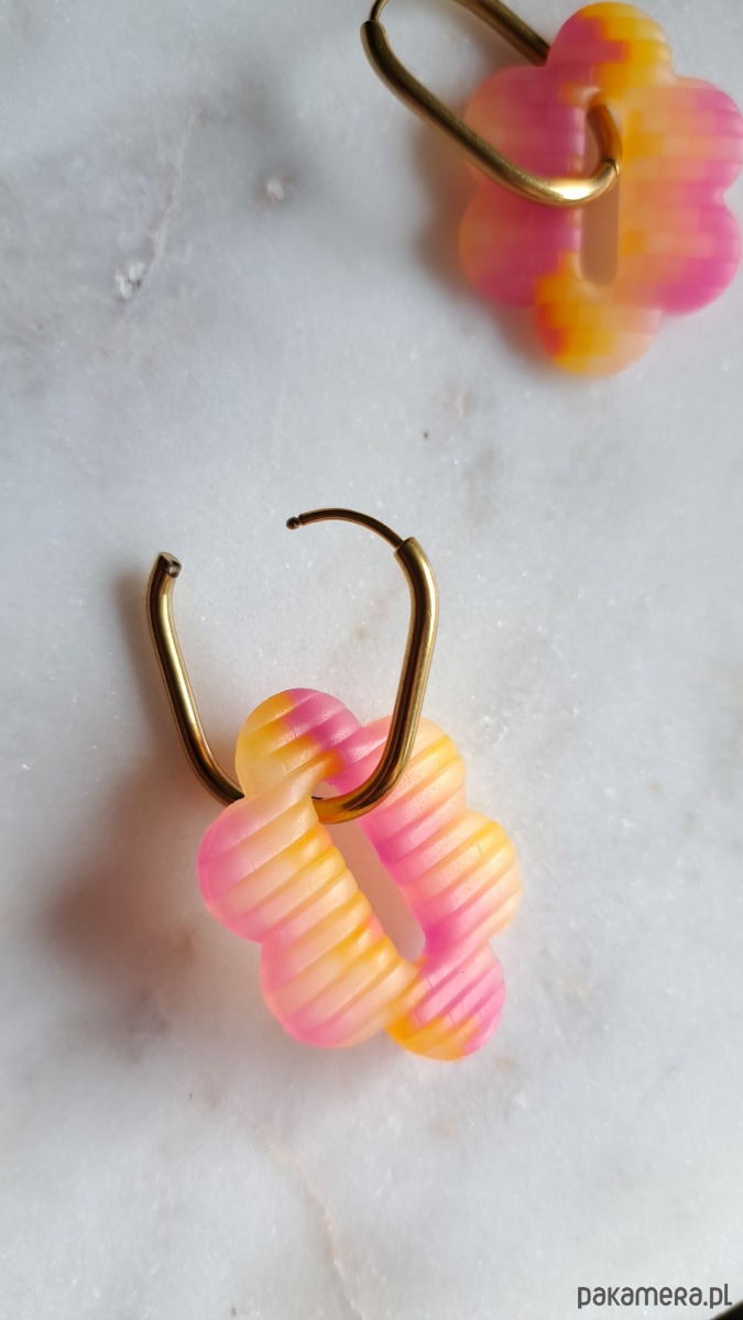 kolczyki z masy plastycznej Kolorowe kolczyki kwiatki, złote zapięcia 3
