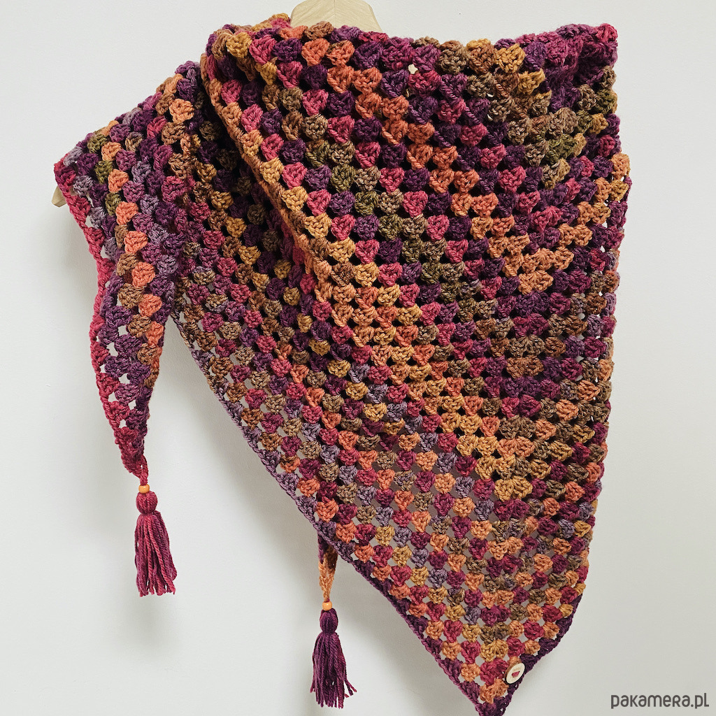 szale damskie Ciepła kolorowa  chusta Granny z chwostami ręcznie robiona 3