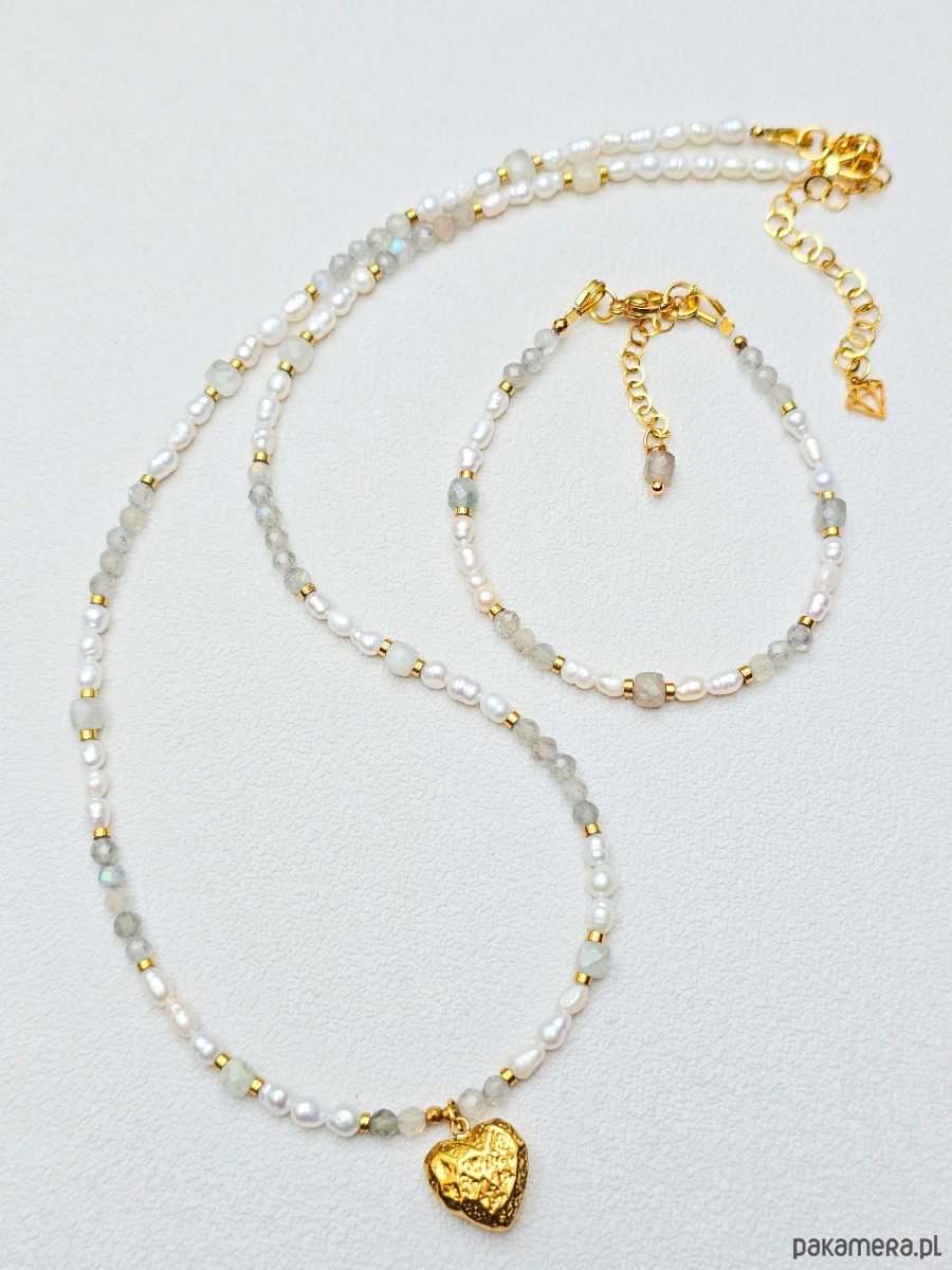 komplet biżuterii Delikatny Komplet z Serduszkiem 1