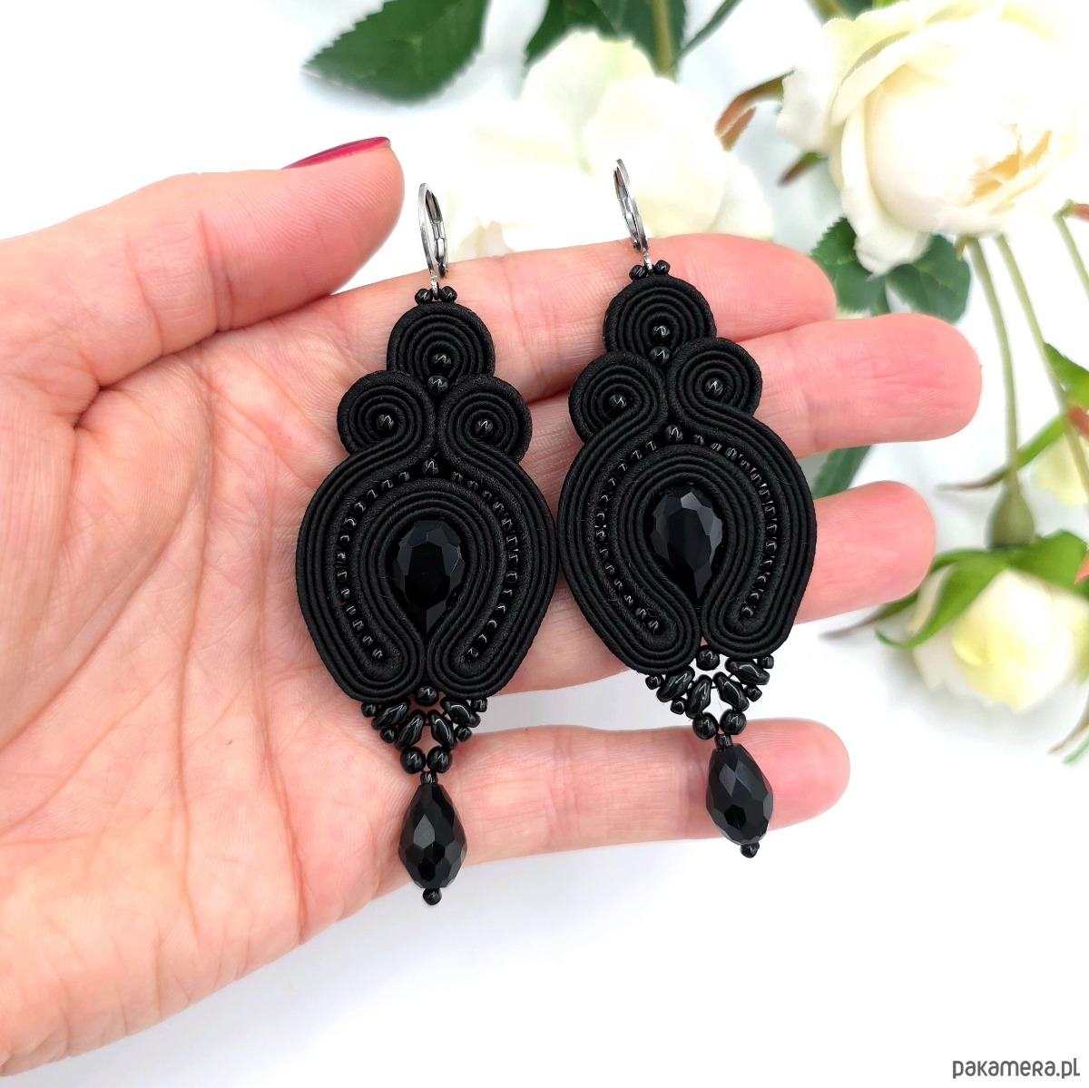 kolczyki soutache Kolczyki sutasz czarne Verra eleganckie wieczorowe z kryształkami 1