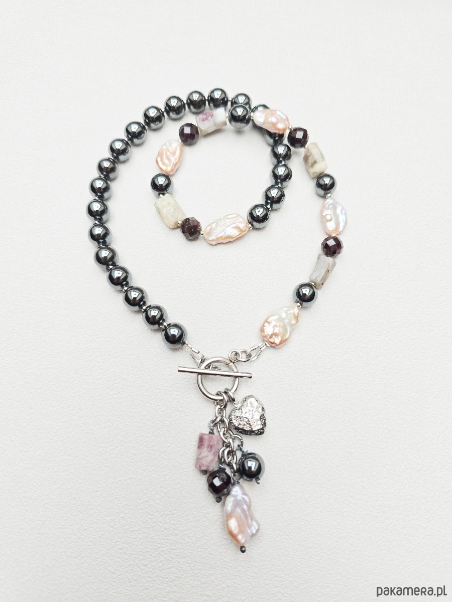 naszyjniki - inne Naszyjnik Grafitowe Love 2