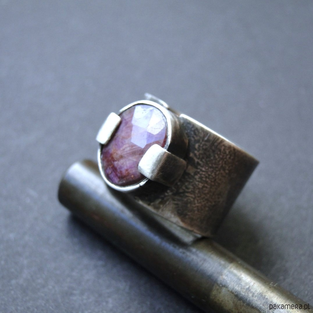 pierścionki srebrne Pierścień Szafir wrzosowy 002 4