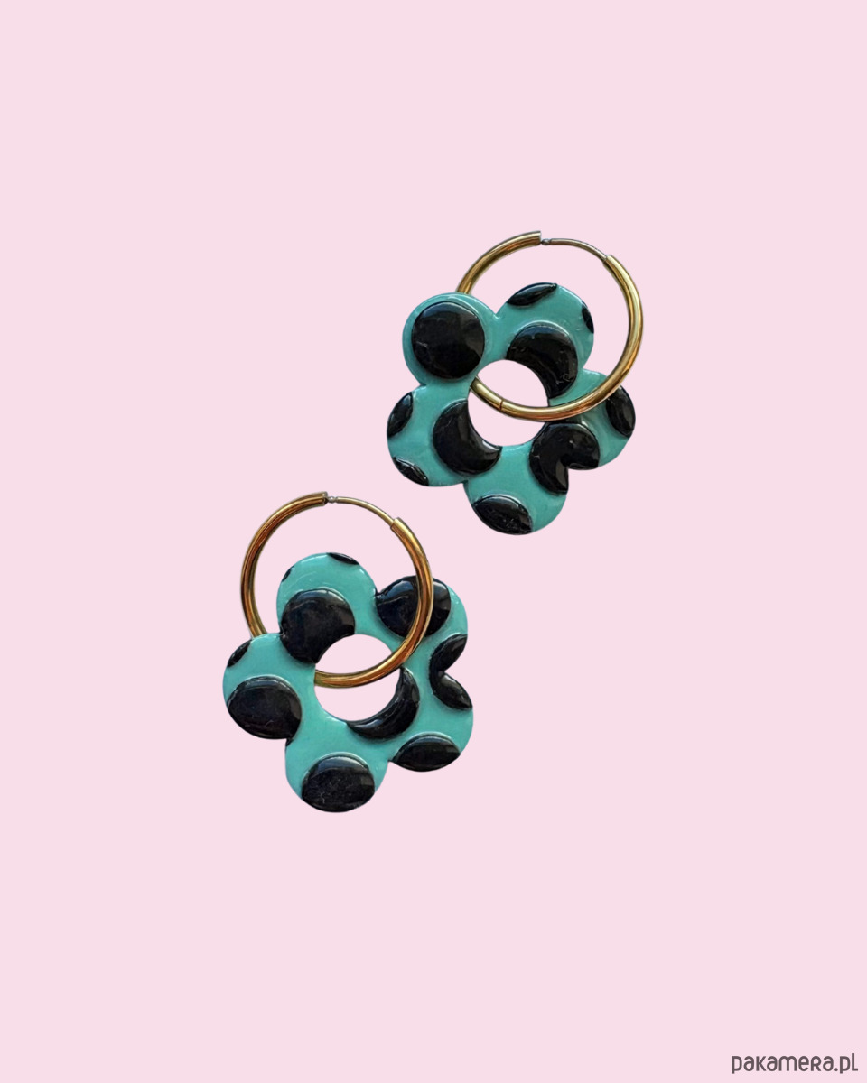 kolczyki z masy plastycznej Kolczyki dwustronne w GROSZKI - szałwia + czerń 1