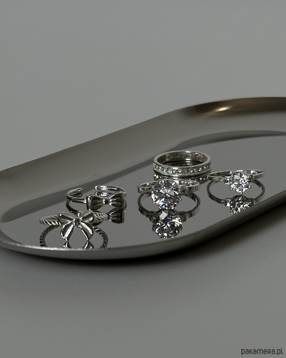 pierścionki srebrne Srebrny pierścionek z dużą cyrkonią 2