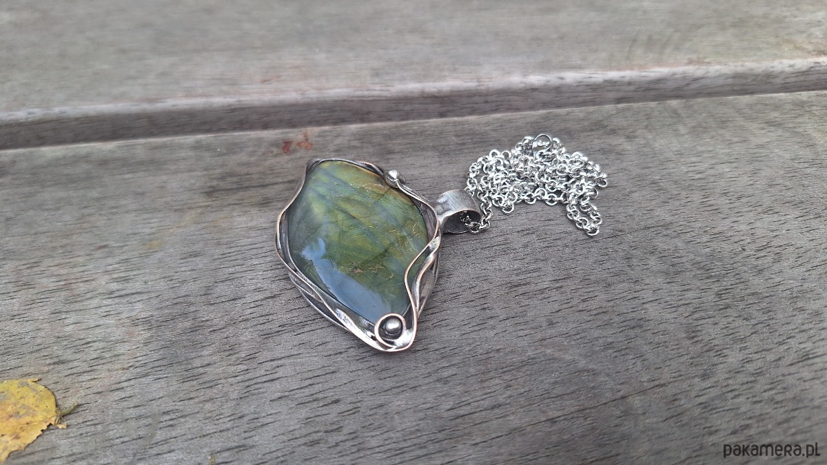 wisiory Zieleń i złoto - wisiorek 2