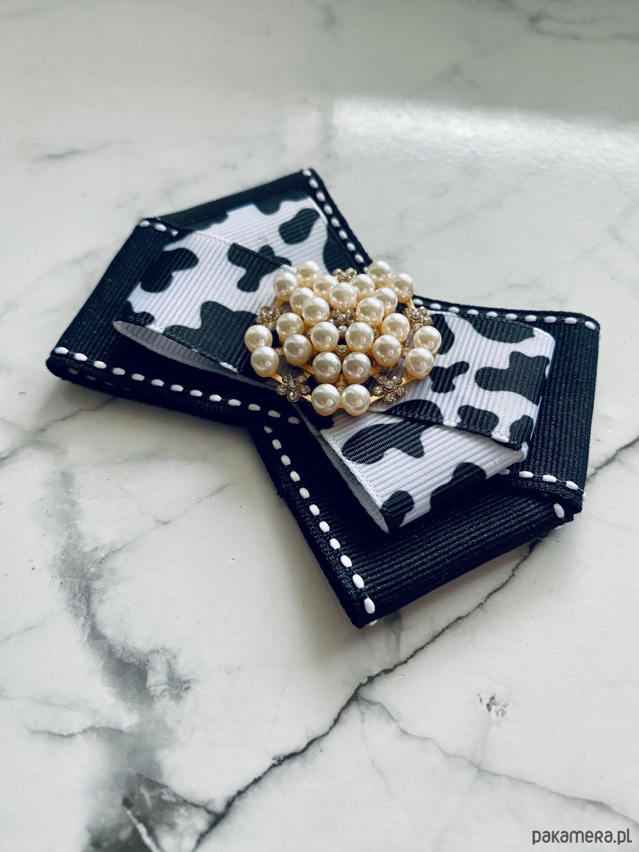broszki Black & White Brosza   z perłami  NEW 8