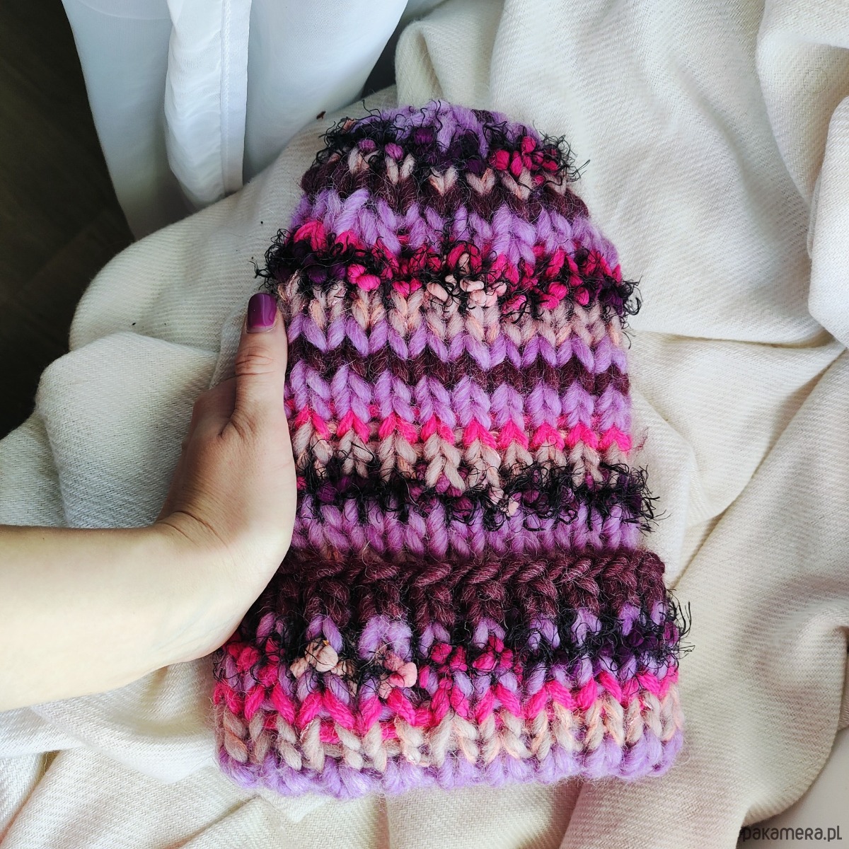 czapki damskie Wełniana kolorowa czapka na drutach WOOLLY pink bubble 1