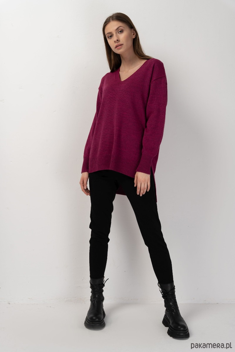 Sweter z dekoltem w serek main image 1