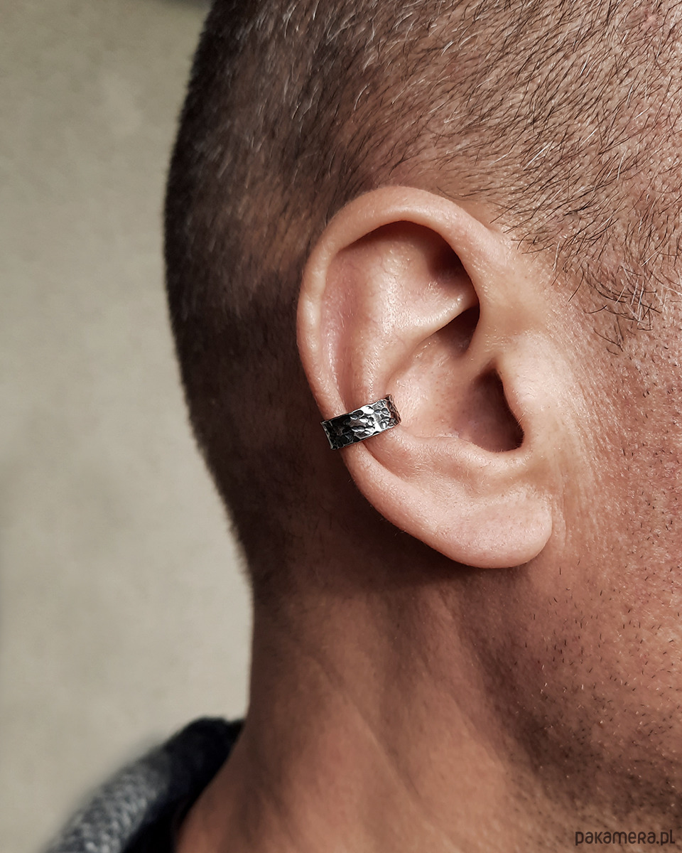 biżuteria męska Nausznica męska  SUROWO  BLACK 1