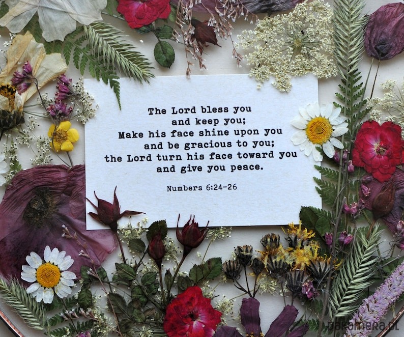 Ozdoby na ścianę Blossom of Gratitude. 2