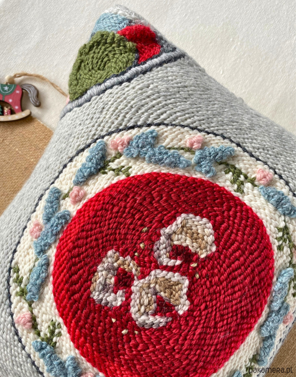 poduszki supły Poduszka Barszcz z uszkami 2