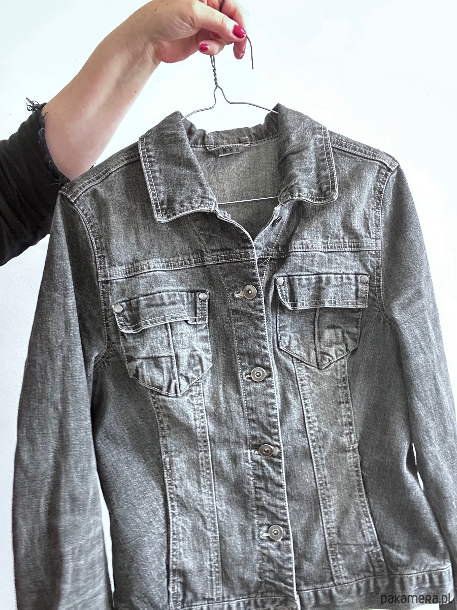 kurtki damskie Kurtka jeansowa z aplikacją Flower 1