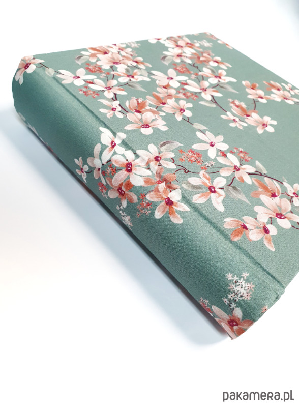 notatniki i albumy Album na zdjęcia Jaśmin 32x32 40 czarnych kart z przekładkami 1