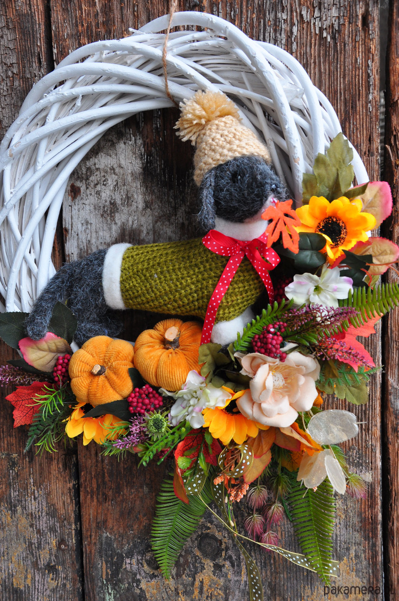 wianki Jesienny wianek z jamniczkiem 4