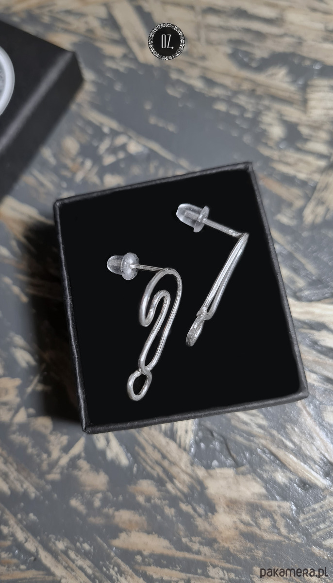 kolczyki srebrne Kolczyki małe pytajniki srebrne sztyfty 2