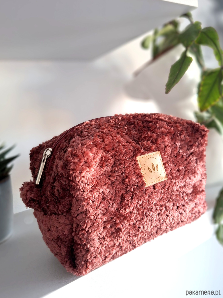kosmetyczki Bordowa kosmetyczka kuferek Futerko Miś 2