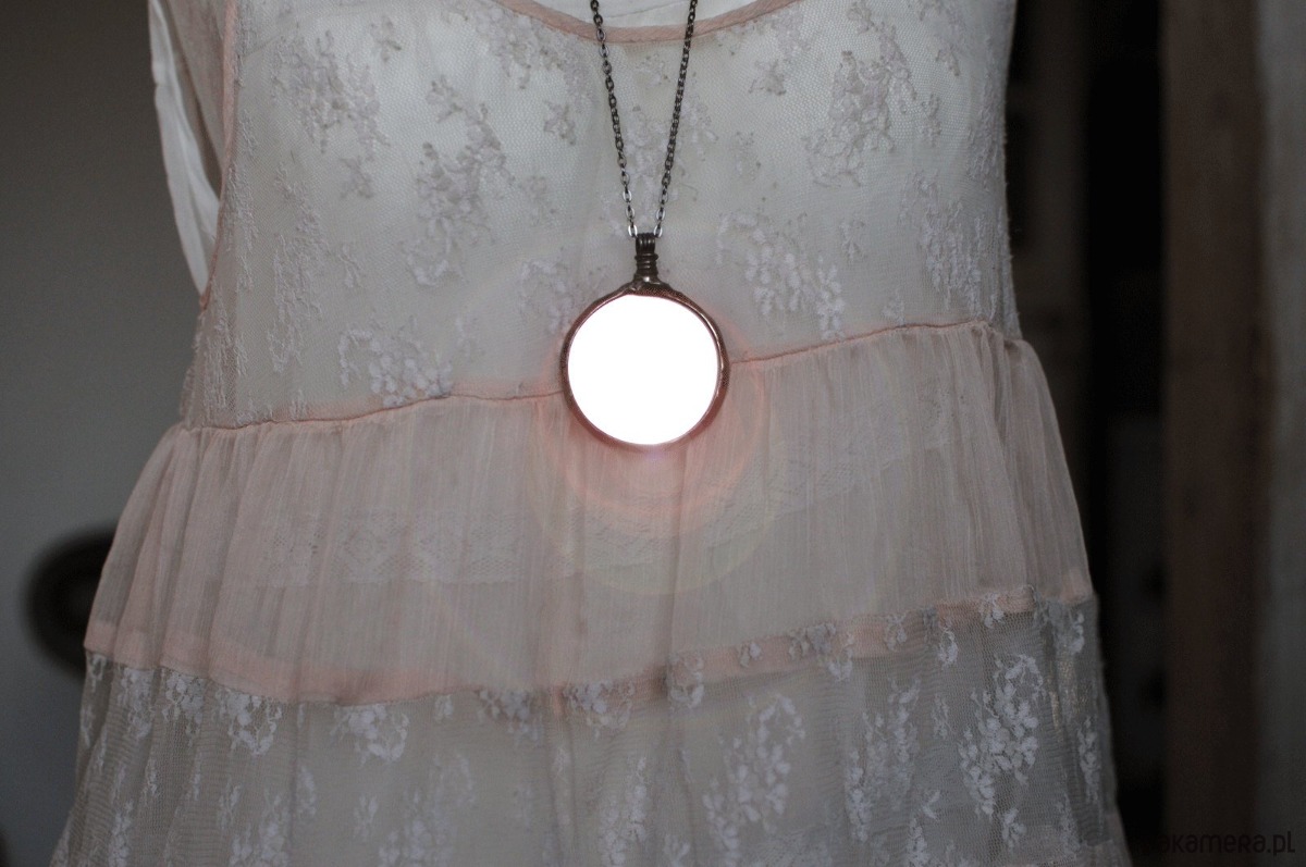 wisiory Velvet Mirror 1