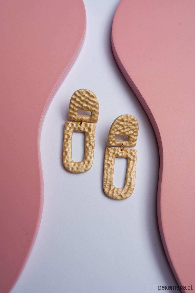 kolczyki z masy plastycznej Minimalistyczne sztyfty w organicznym kształcie 4