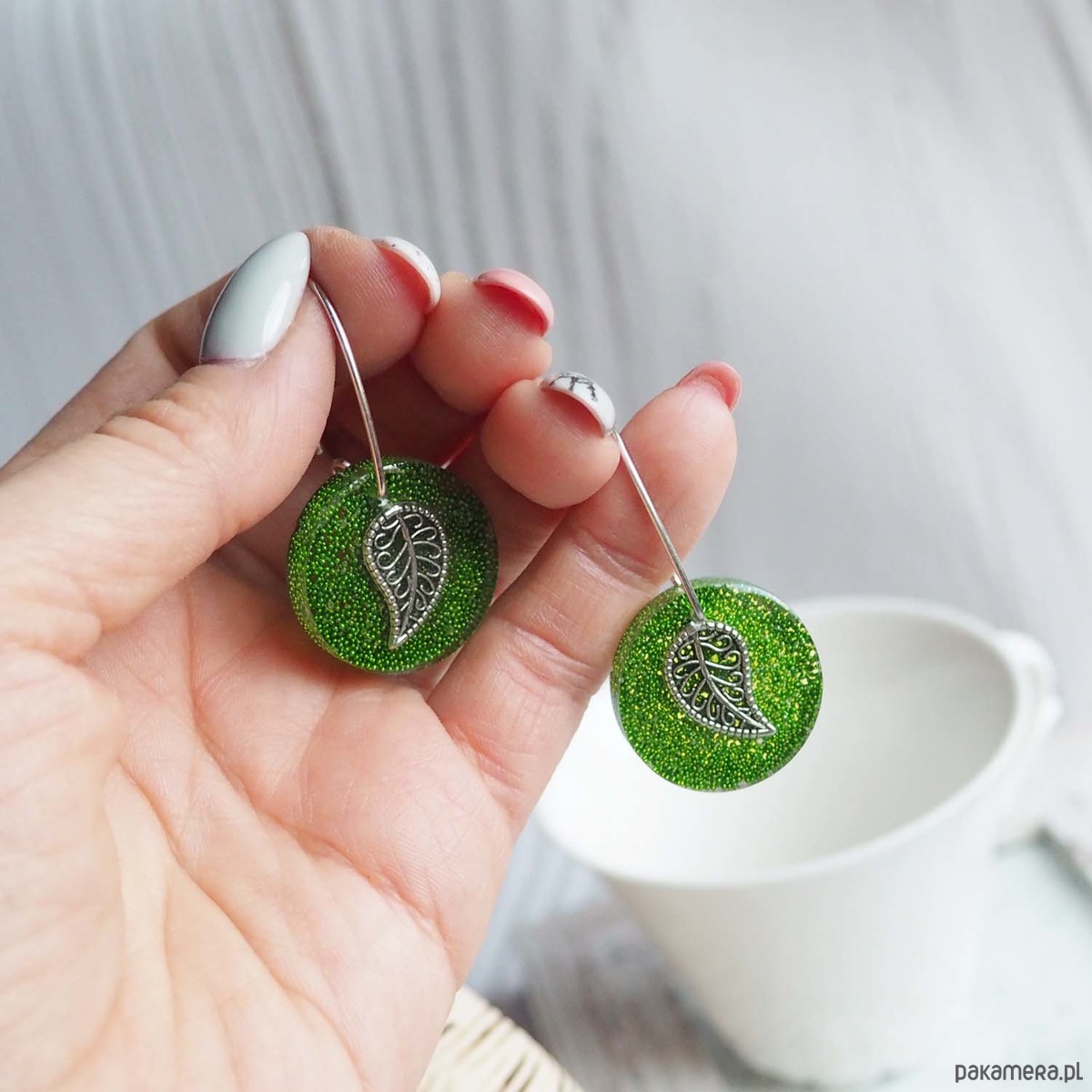 kolczyki z żywicy UNIKATOWE KOLCZYKI ZE SREBRA I ŻYWICY  oryginalne i nietuzinkowy prezent 3