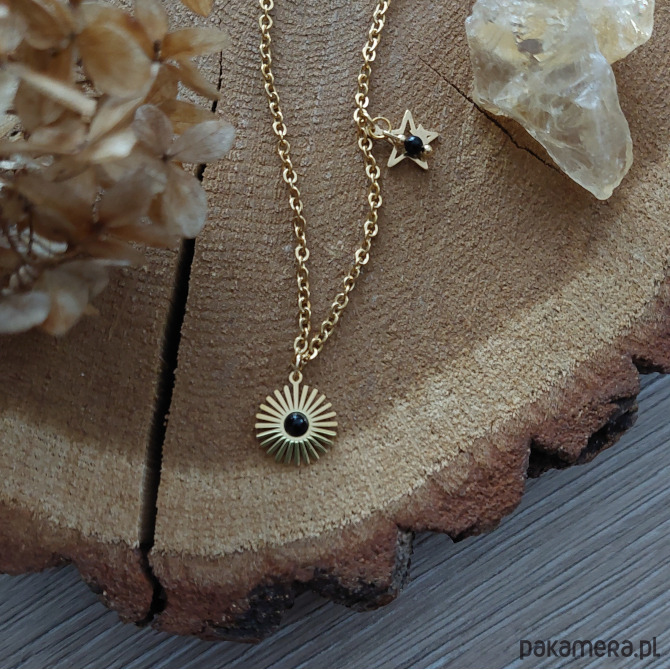 wisiory Naszyjnik z onyksem i gwiazdką 1