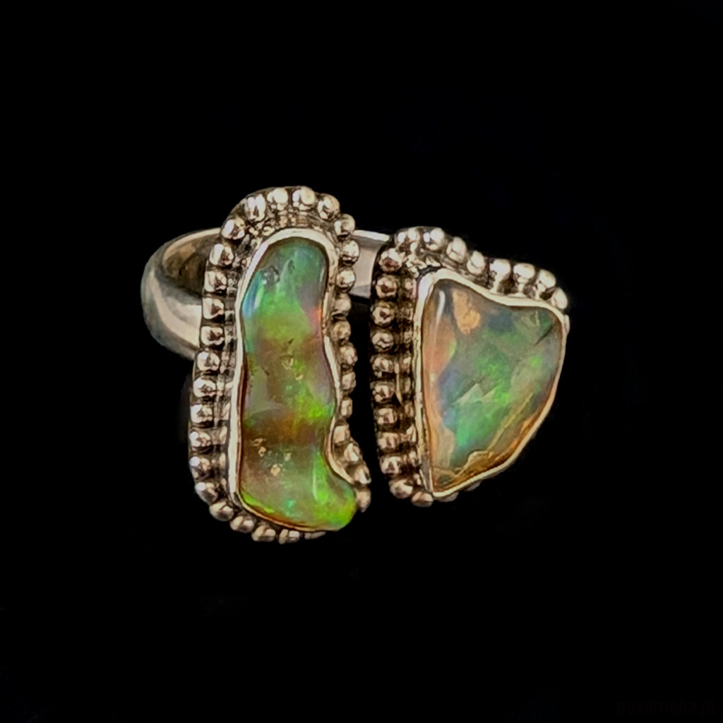 pierścionki srebrne Pierścionek gemini- surowe opale 1