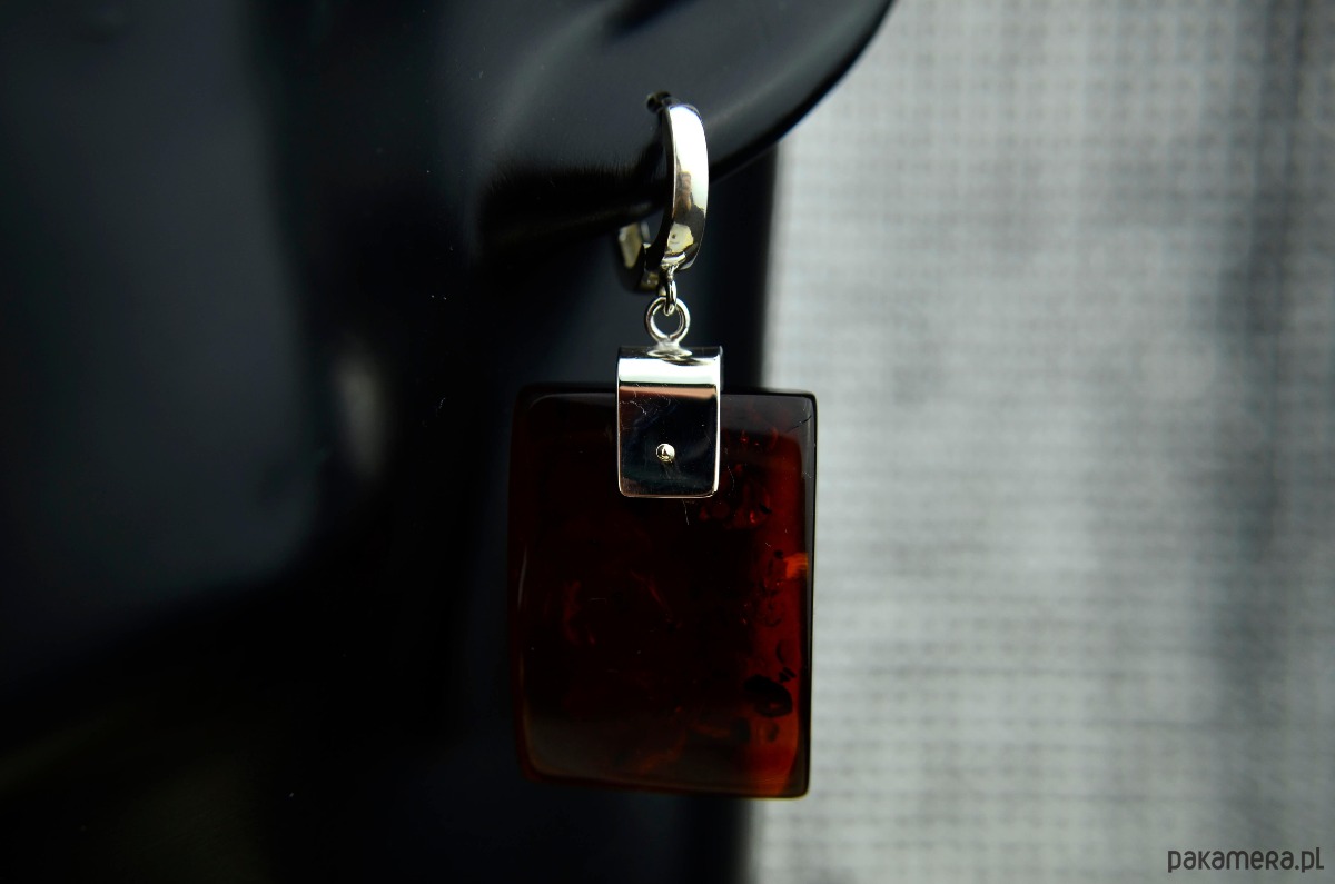 kolczyki srebrne Duże prostokątne kolczyki srebrne z bursztynem 3